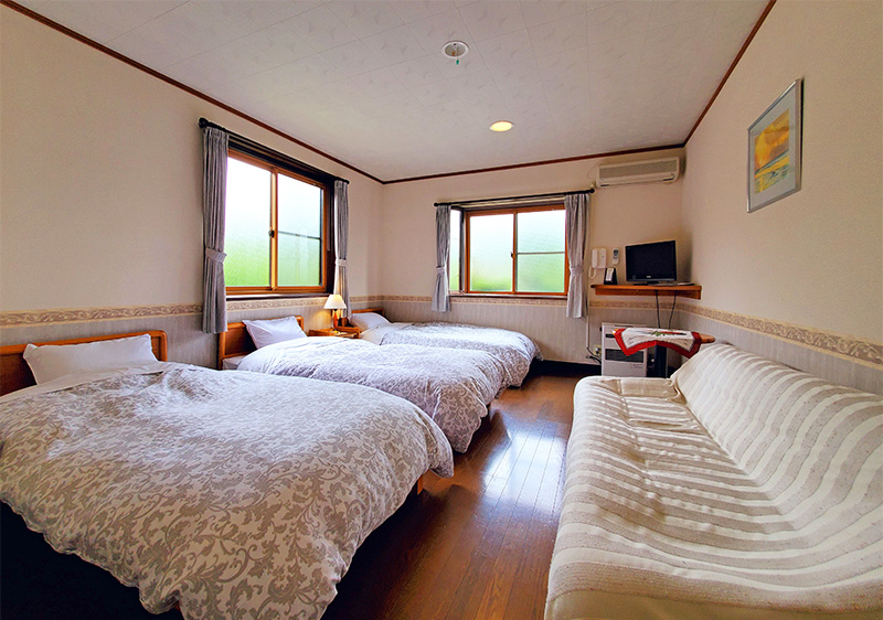 Triple Bed & Sofa Bed Room